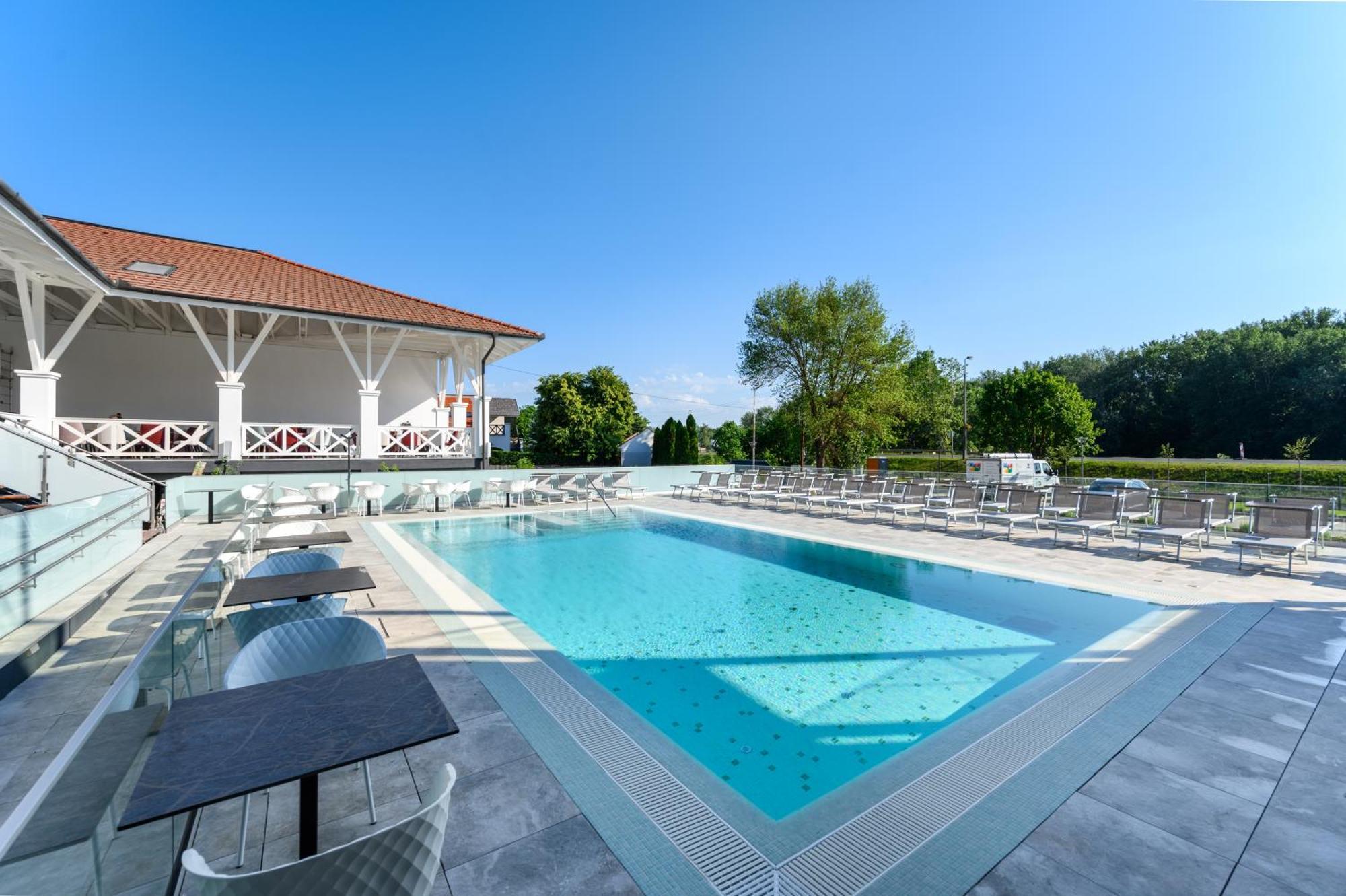Mercure Tokaj Center Екстериор снимка